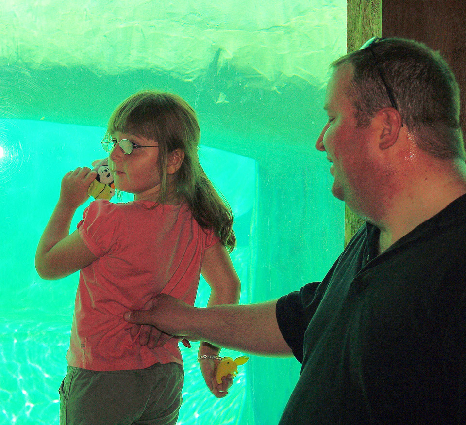 Ally-at-Brookfield-Zoo-2007-July-21-7211111.jpg