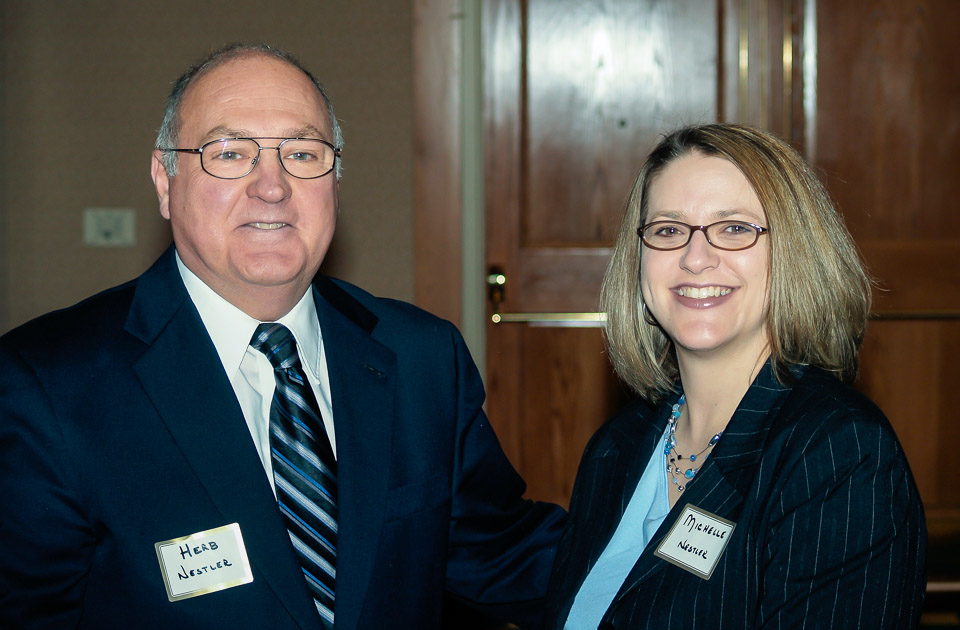 Bob-Moomey-Memorial-003-HN-MN.jpg