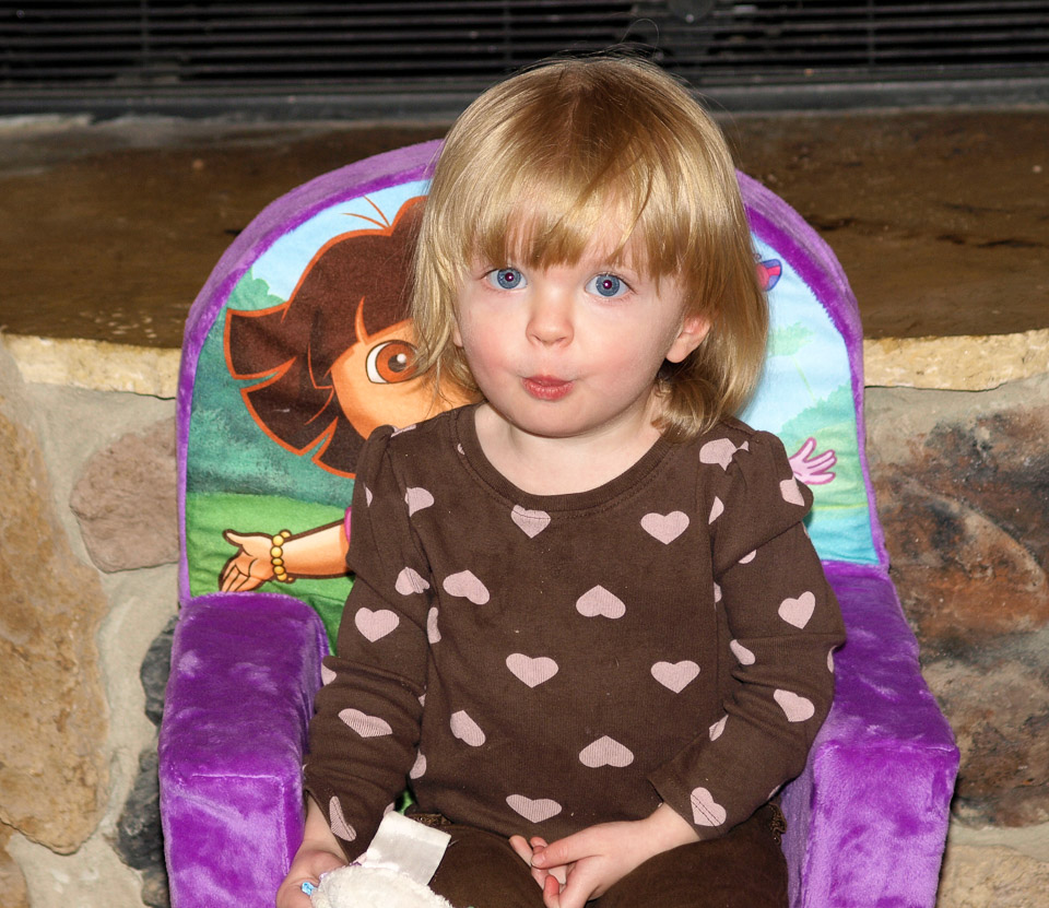 Lauren-and-Family-at-Christmas-2008-099.jpg