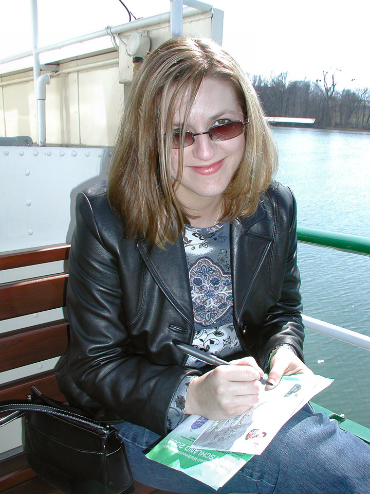 Michelle-Visits-Europe-2006---4.jpg
