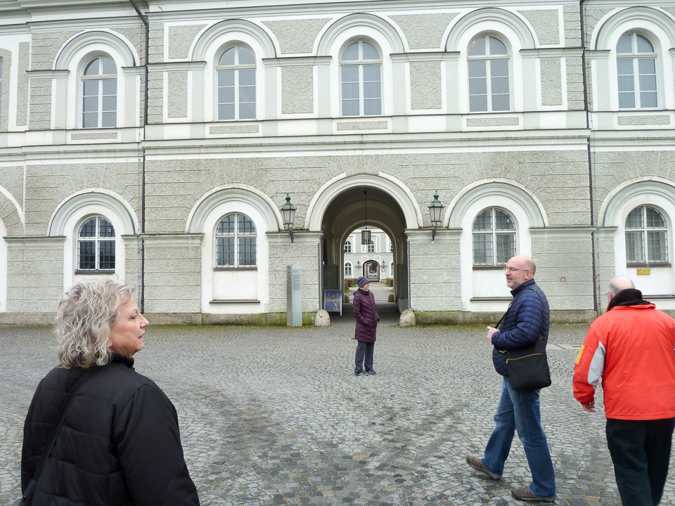 P1030043.jpg