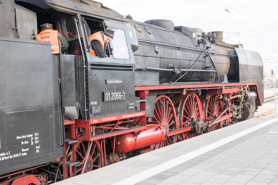 Christmas-Steam-Train-P1000033.jpg