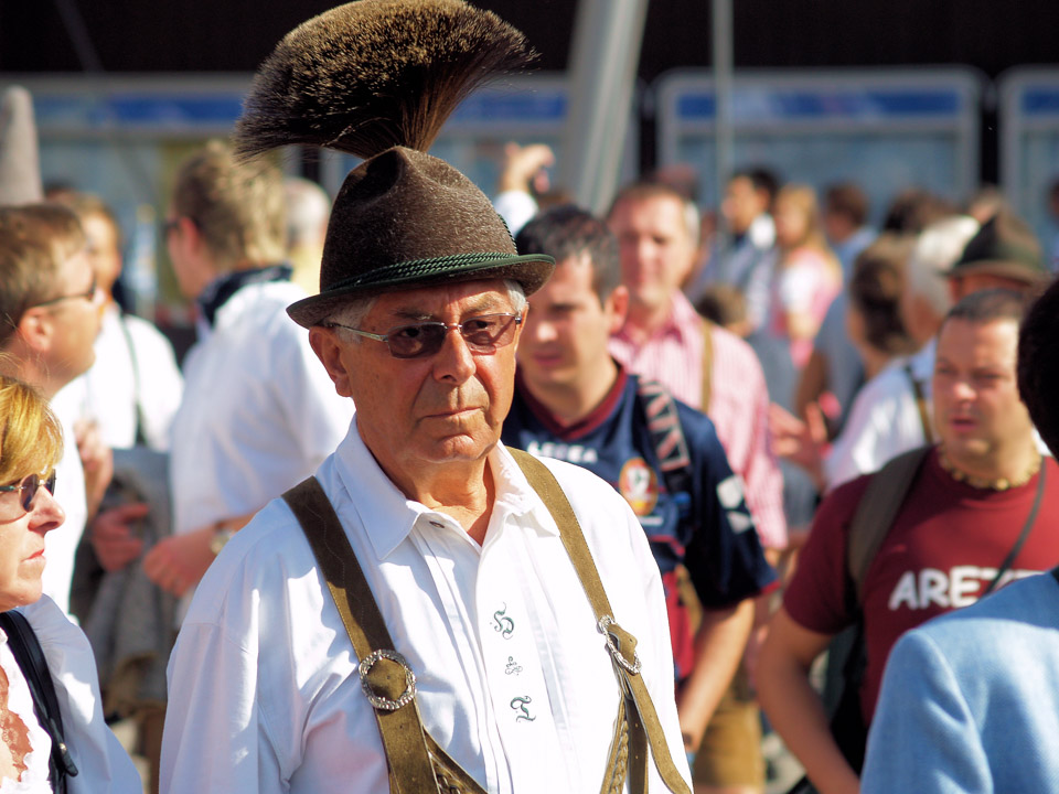 bob-visit-2007-sep-224-oktoberfest_1428919918_o.jpg