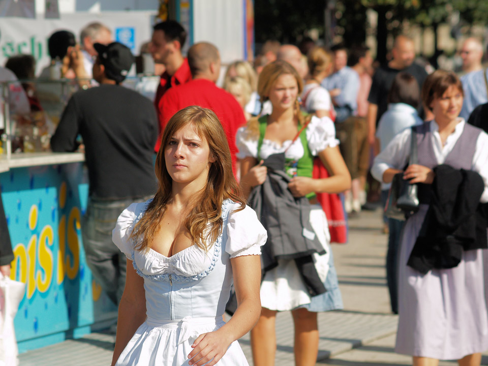 bob-visit-2007-sep-228-oktoberfest_1428155413_o.jpg