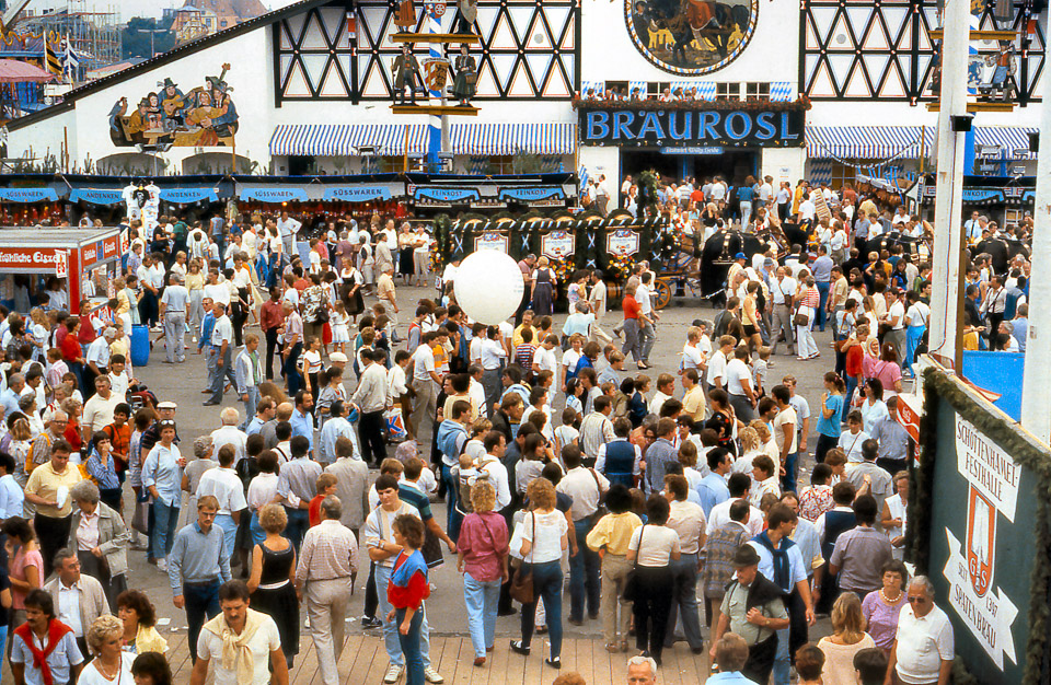 oktoberfest-01_469579129_o.jpg