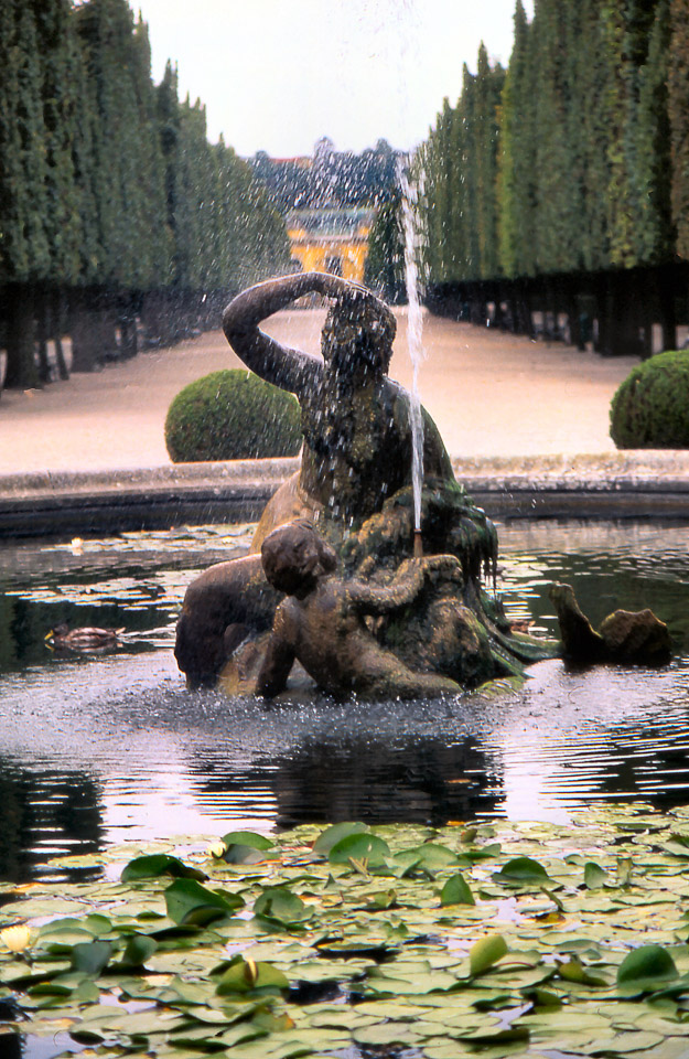 vienna-1997-scan-07_453821565_o.jpg