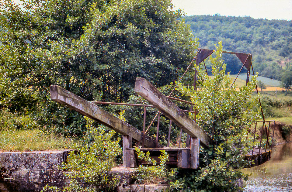burgundy-houseboat-trip-58_518218424_o.jpg