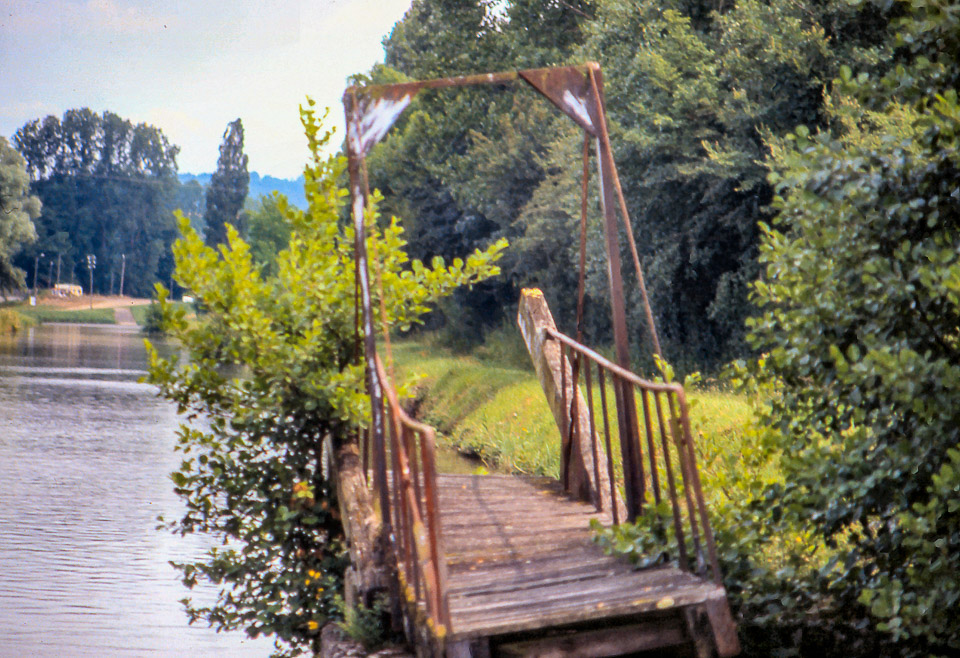 burgundy-houseboat-trip-59_518222252_o.jpg
