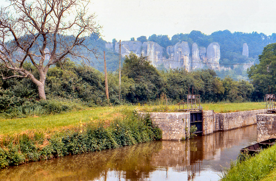burgundy-houseboat-trip-69_518265430_o.jpg