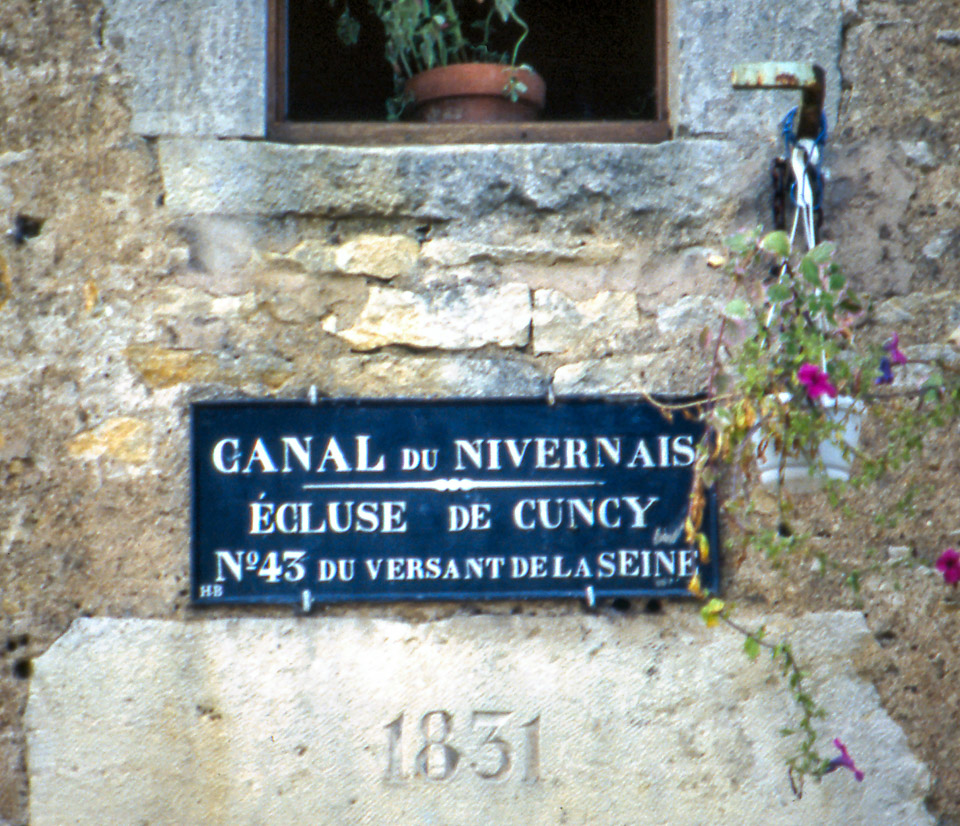 burgundy-houseboat-trip-76_518294298_o.jpg