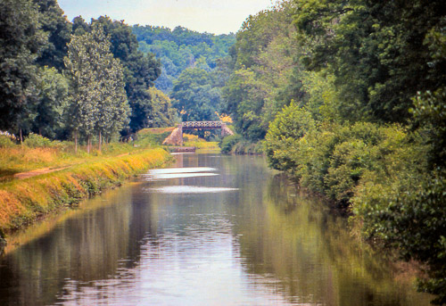 burgundy-houseboat-trip-46_518169158_o.jpg