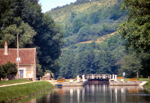 burgundy-houseboat-trip-93_518386305_o.jpg