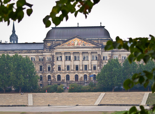 astellas-dresden-p9152235_4394356689_o.jpg astellas-dresden-p9152235_4394356689_o.jpg