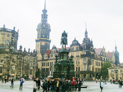 bob-visit-2007-sep-060-dresden_1421214625_o.jpg bob-visit-2007-sep-060-dresden_1421214625_o.jpg