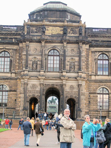 bob-visit-2007-sep-086-dresden_1422529002_o.jpg bob-visit-2007-sep-086-dresden_1422529002_o.jpg