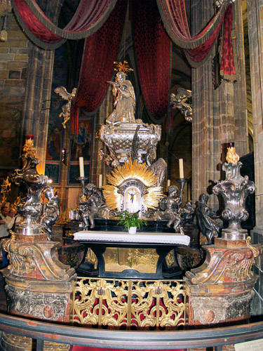 bob-visit-2007-sep-126-prague_1424237313_o.jpg bob-visit-2007-sep-126-prague_1424237313_o.jpg