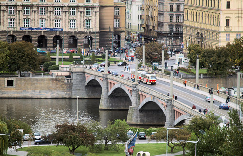 bob-visit-2007-sep-140-prague_1424555387_o.jpg bob-visit-2007-sep-140-prague_1424555387_o.jpg