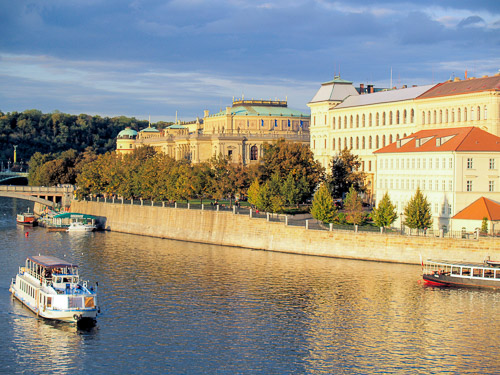 bob-visit-2007-sep-155-prague_1427082238_o.jpg bob-visit-2007-sep-155-prague_1427082238_o.jpg