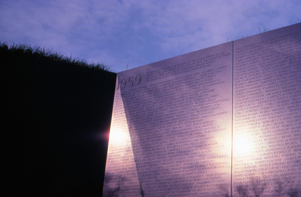 vietnam-memorial-02_826174750_o.jpg